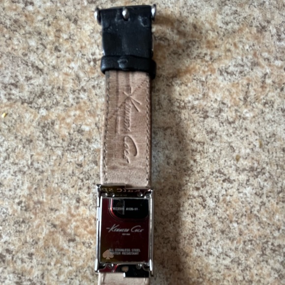 Kenneth Cole New York digital watch - Picture 5 of 12